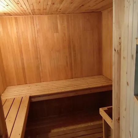 Holiday home La Vie La La - Maison Et Avec Piscine, Sauna Et Salle De Jeux Retournac