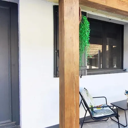 Vakantiehuis La Vie La La - Maison Et Avec Piscine, Sauna Et Salle De Jeux Retournac