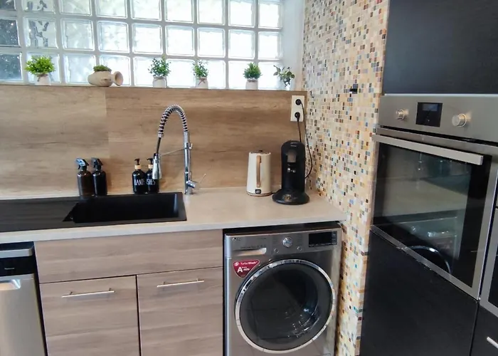 La Vie La La - Maison Et Avec Piscine, Sauna Et Salle De Jeux