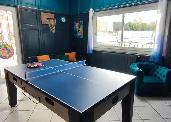 Vakantiehuis La Vie La La - Maison Et Avec Piscine, Sauna Et Salle De Jeux Retournac